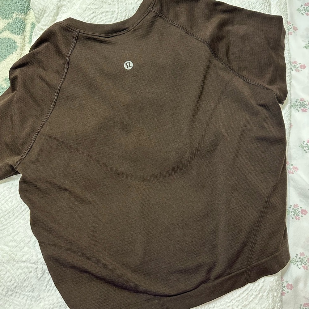 Lululemon Athletica Brown Cropped Swiftly Tech, size 8